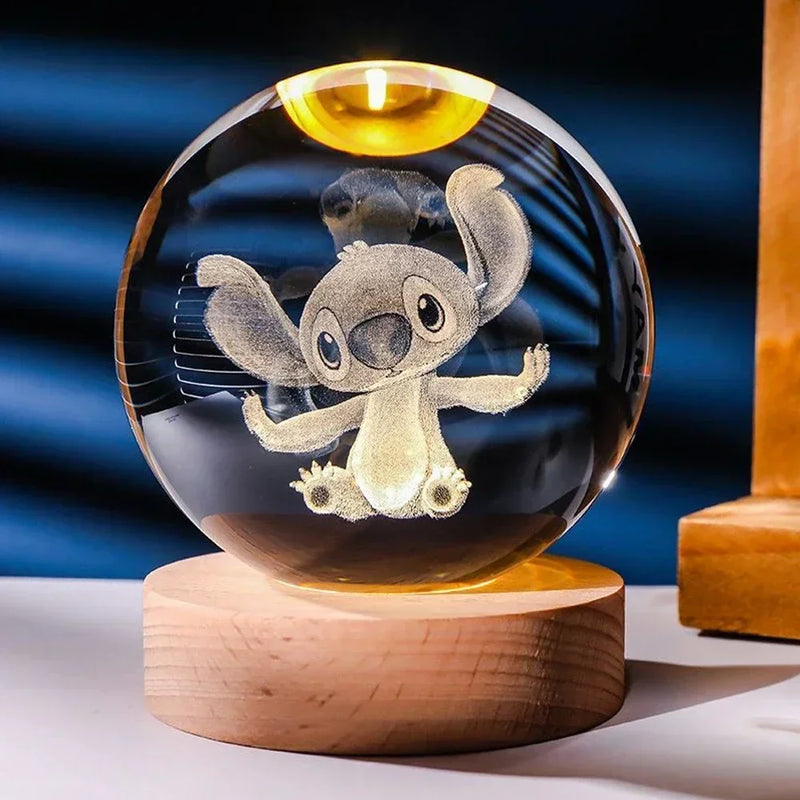 Bola de cristal personagens Stitch Pikachu Doraemon A Dream Hello Kitty Crystal Planet Night Light Laser Carving Children's Gifts